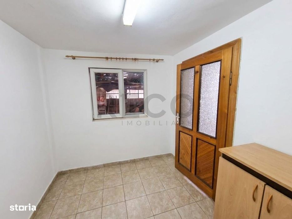 RECO Casa cu 2 camere+living, renovata complet, in Episcopia Bihor