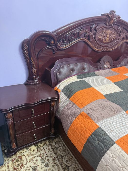 Спальный гарнитур