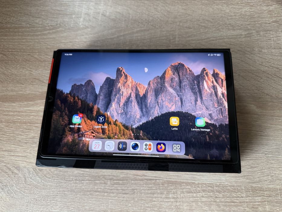 Lenovo Legion Y700 Gen 4 16GB RAM / 512GB / Snapdragon Elite – Като нов