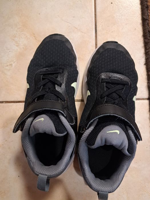 Nike revolution 7