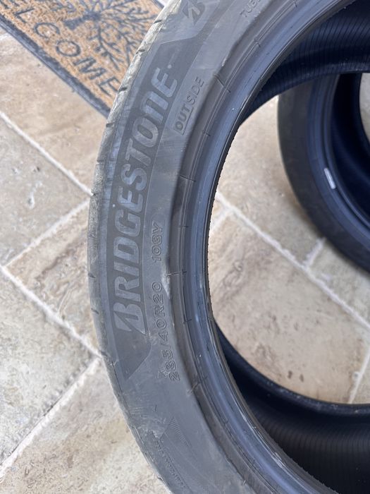 Bridgestone Turanza 285/40 R20 2 броя  DOT 2023