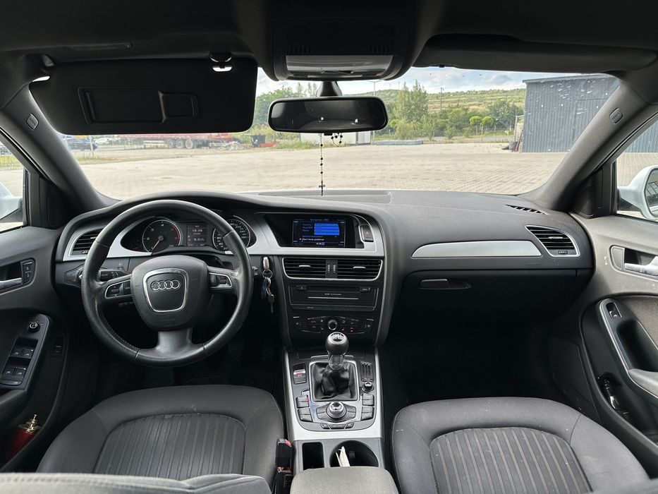 AUDI A4 2010 — imagine 5