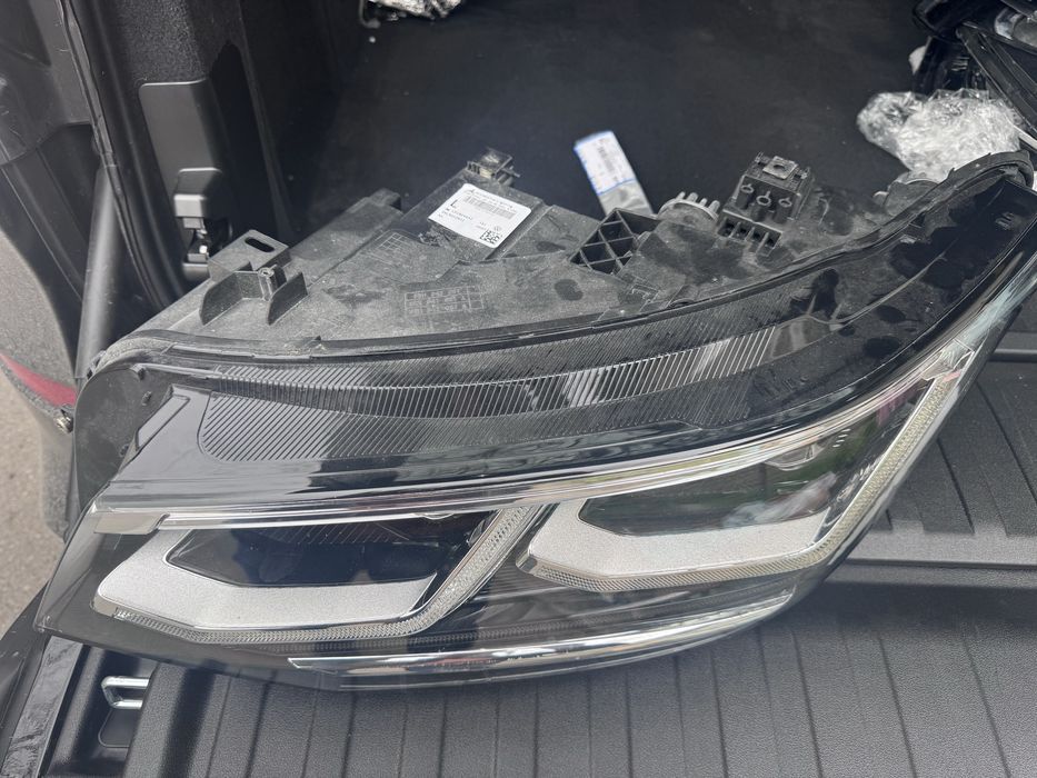 Фар фолксваген тигуан