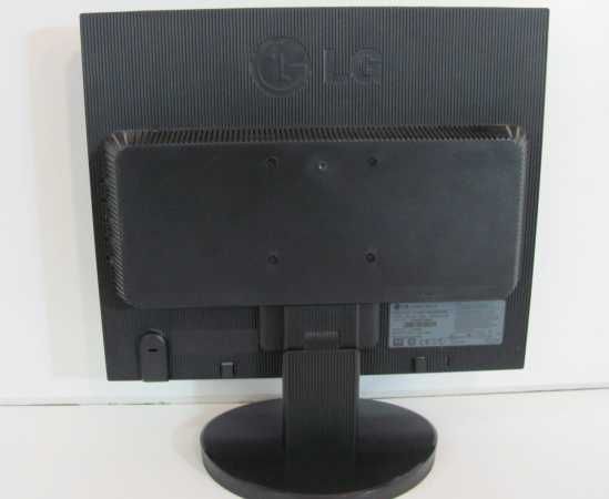 Монитор LG 17 (Flatron) тез ва арзон сотилади