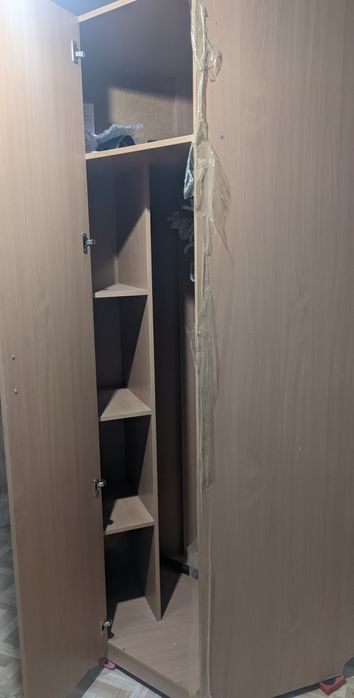 Продаю шкаф угловой