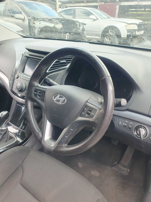 Dezmembrez Hyundai i40 motor 1.7 crdi 136 cp D4FD 2014 radiator intercooler chit roata rezerva slim panou sigurante jug motor carcasa filtru aer jante