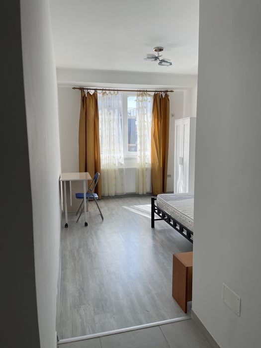 Garsoniera de inchiriat