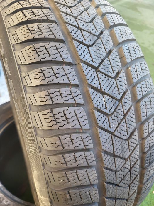 225/60/17 Pirelli