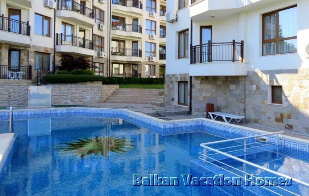 Продава се Двустаен апартамент в Бяла - 72 кв.м за 510 €/кв.м - Снимка #17