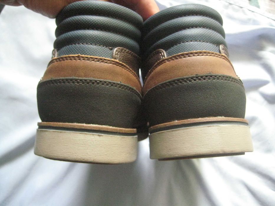 Продавам мъжки кожени кафяви обувки номер 46 Southpart JEAN 1963