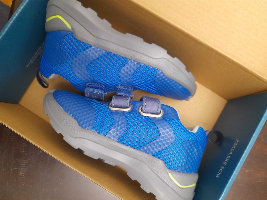 Adidaşi băieţi DD Step mărime 24, noi