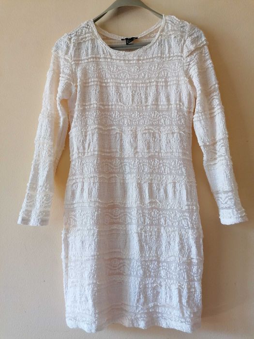Бяла дамска рокля
