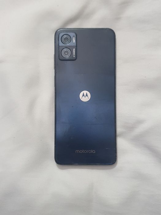 Tel. Motorola E22.