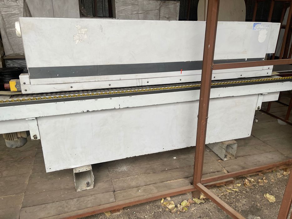 Кромкооблицовочный станок