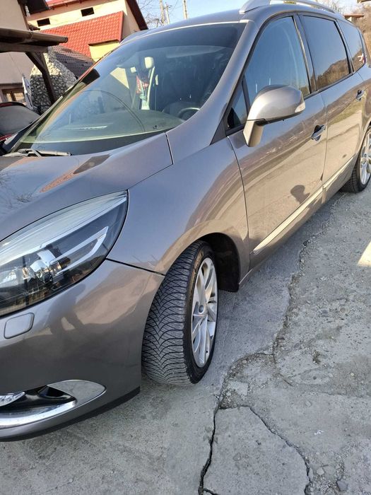 Renault grende scenic