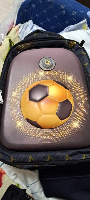 Продам рюкзак+пенал