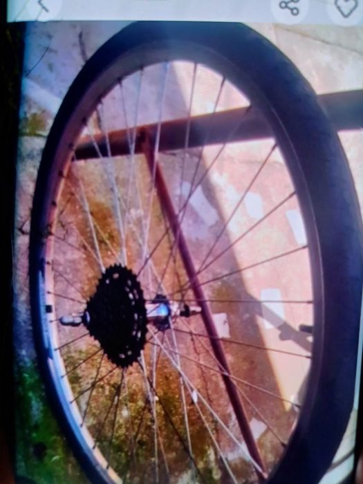 Roata de bicicleta pe 28 cu 7 pinioane