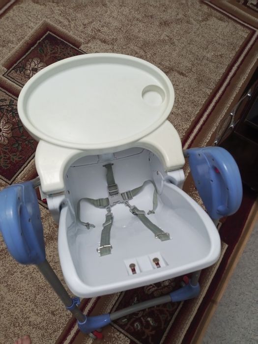 Продам детский стуль+стол.