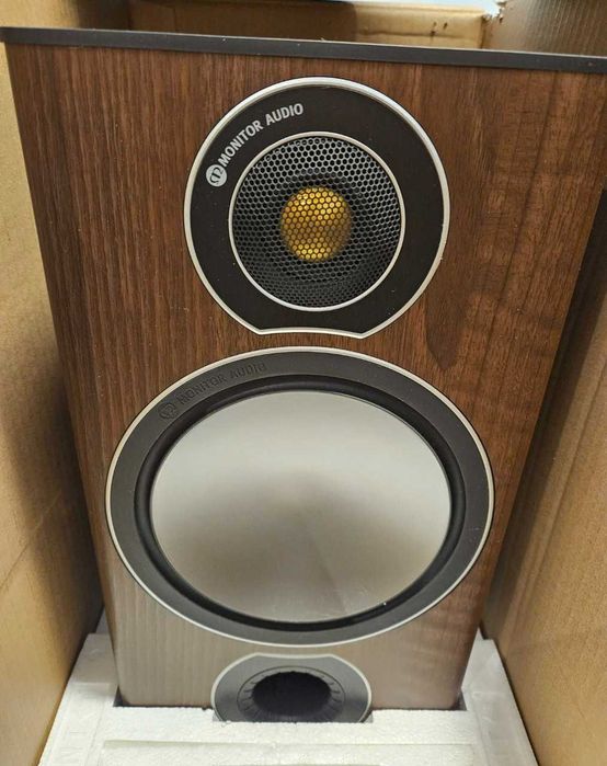 Monitor audio bronze 2 bookshelf speakers тонколони