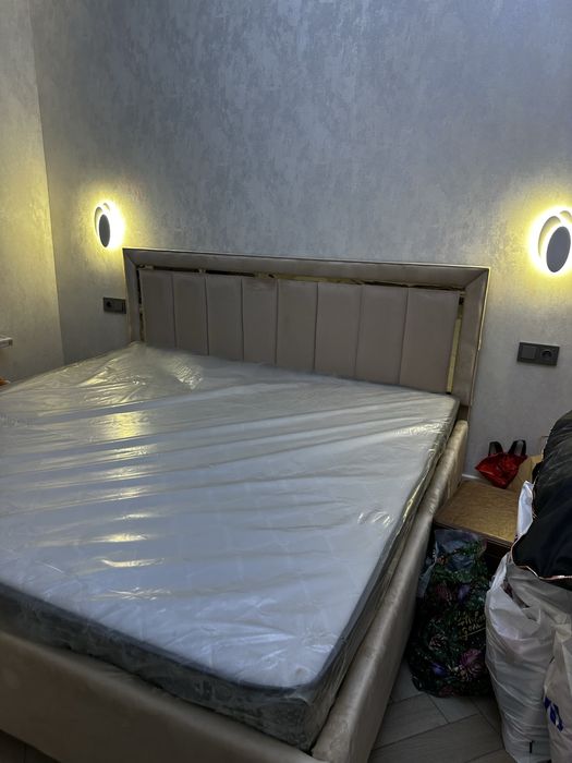 Кровать двухспальный мебель