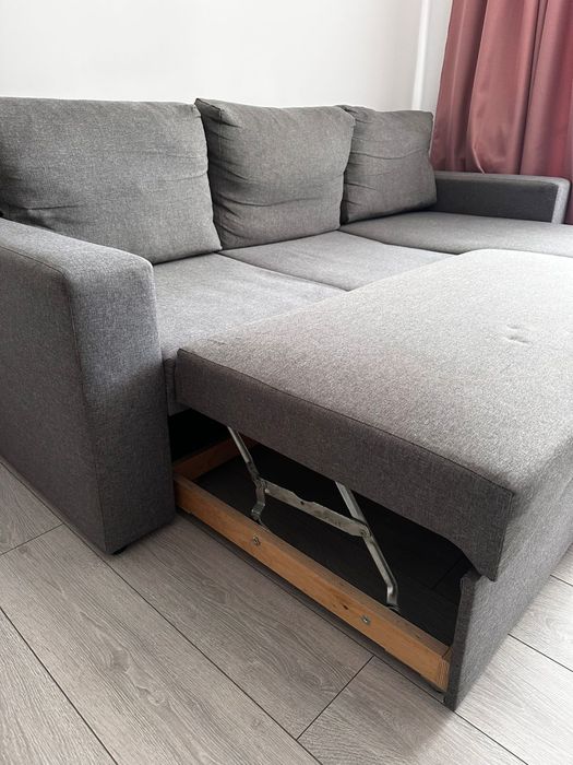 Canapea in L extensibila gri