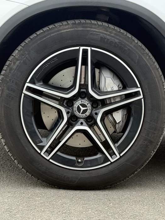 Mercedes-Benz GLC 300 4MATIC | 2020 | 258 CP |