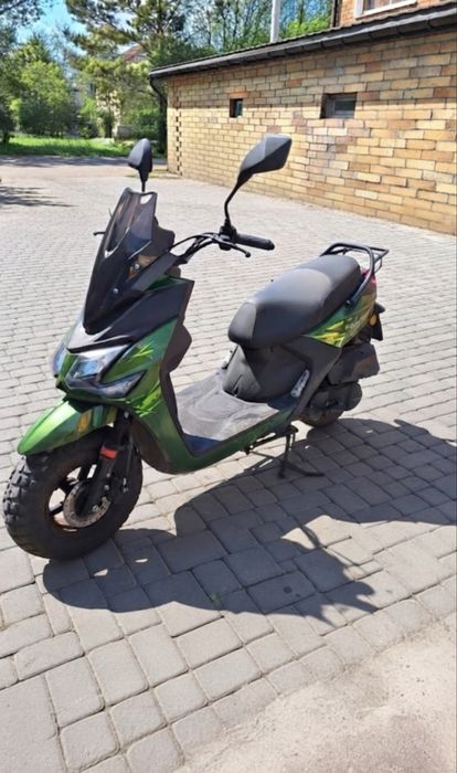 Продам скутер Samyrai