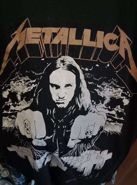 Tricou și banner Metallica