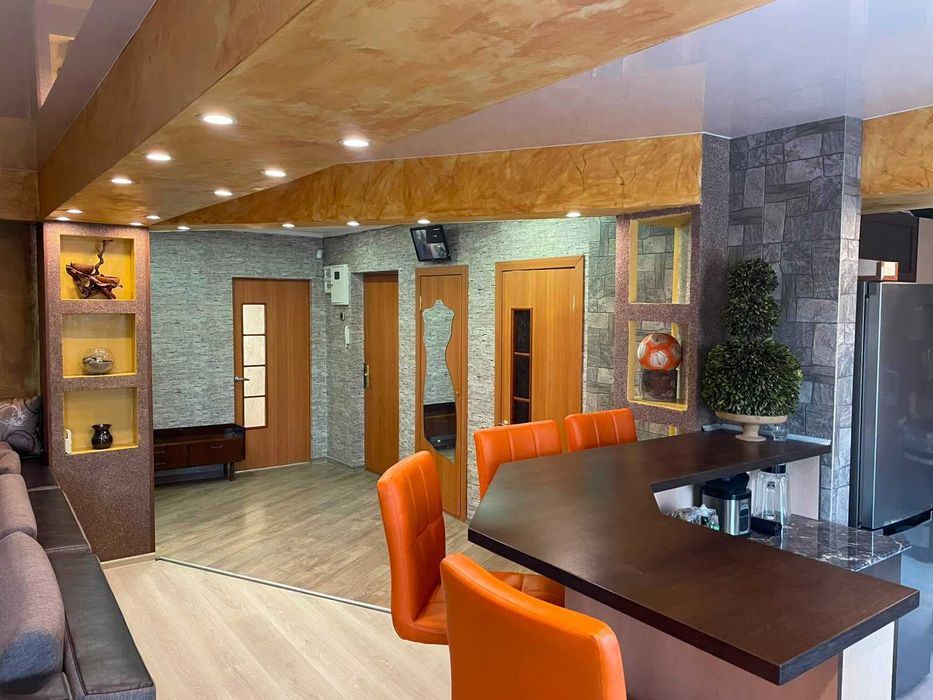 Продам 3х-ком. квартиру