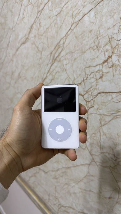 iPod Classic 5th Generation 60-GB