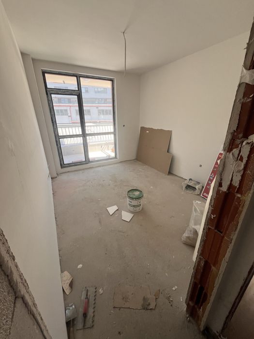 Продава се Двустаен апартамент в София, Младост 2 - 70 кв.м за 2143 €/кв.м - Снимка #2