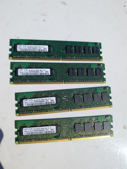 1GB R1X8 PC2-6400