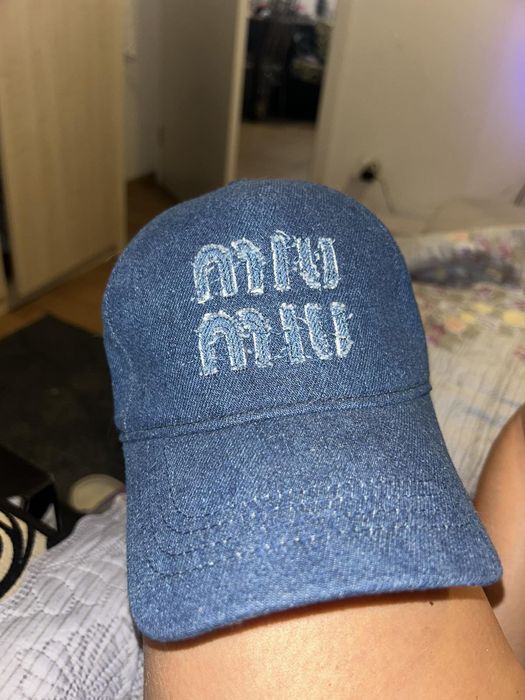 Шапка Miu Miu Нова  унисекс