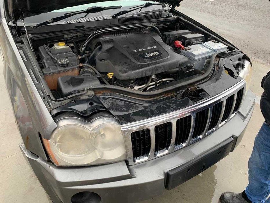 Dezmebrez jeep grand cherokee 3.0 D /motor,cutie/bara/far/aripa/capota