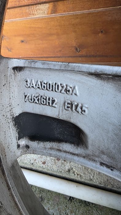 Jante cu anvelope vară Hankook 215 55 R16