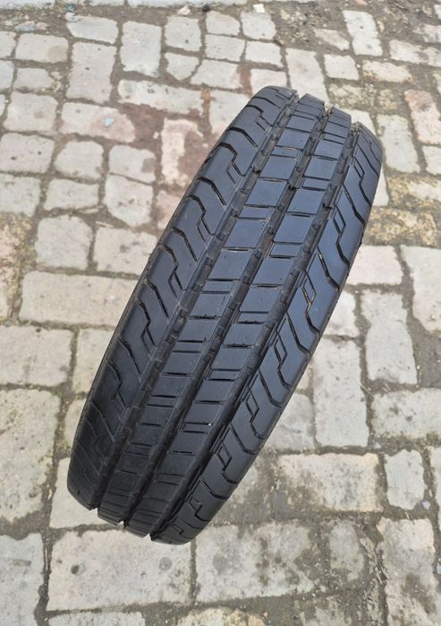 O bucată 185/175 75/65 R14C vară - una Continental Radar