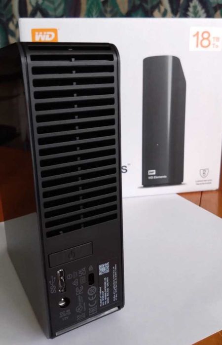 Hard Disk 18TB SEAGATE Exos X18 ST18000NM000J *BG ГАРАНЦИЯ НАД 1 ГОД.*, WD Elements 18TB и WD Elements 14TB