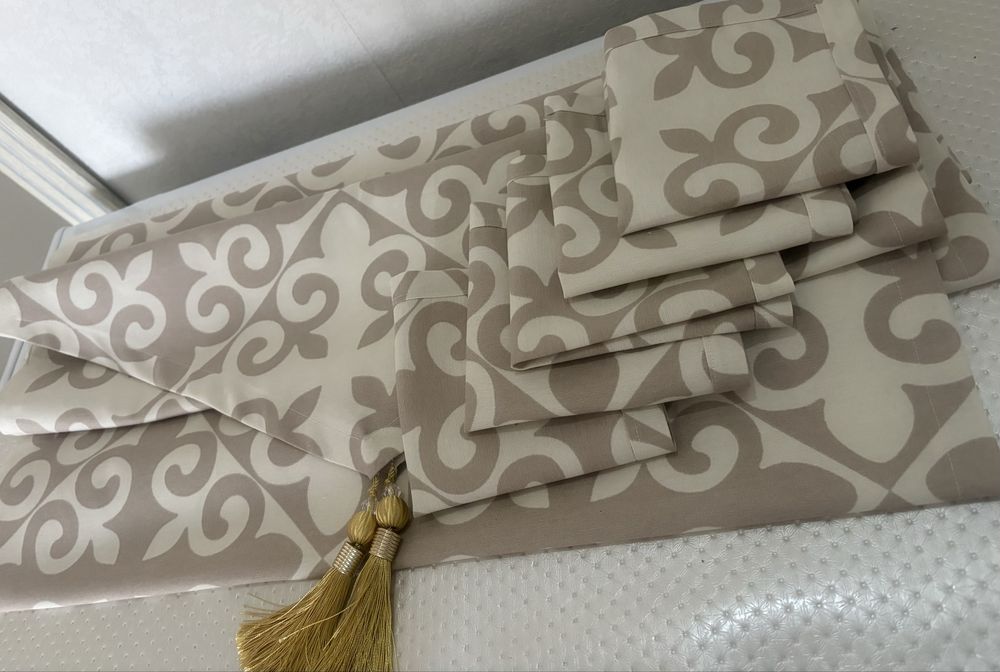 Раннер с салфетками