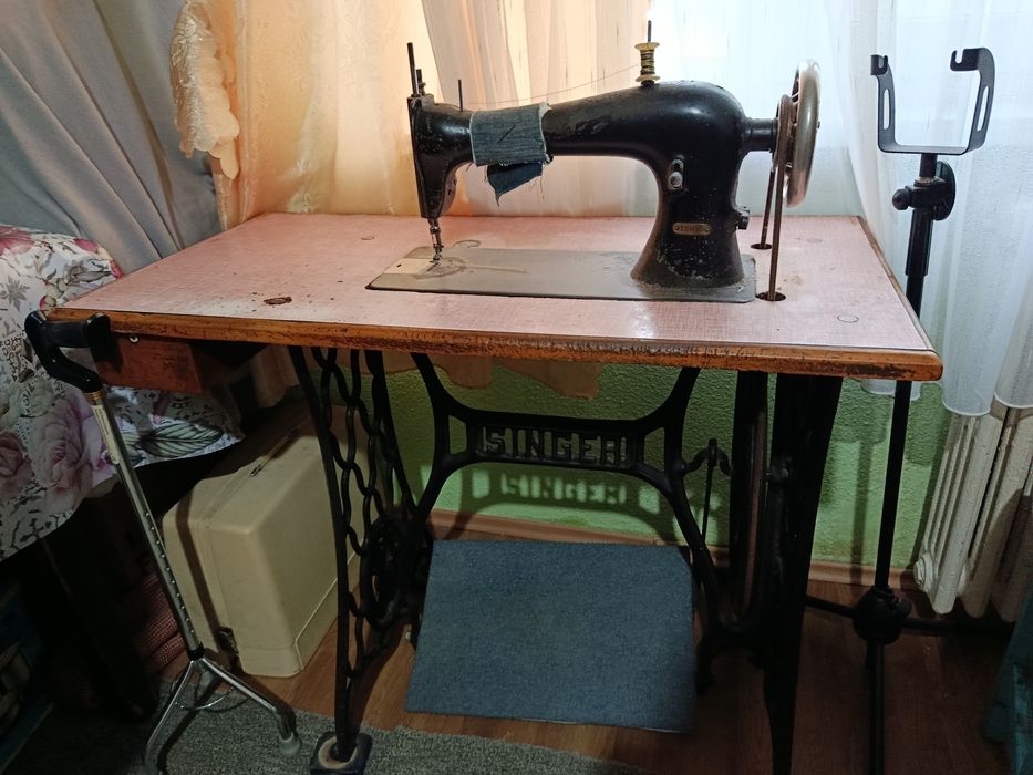 Mașină cusut Singer 16 K33