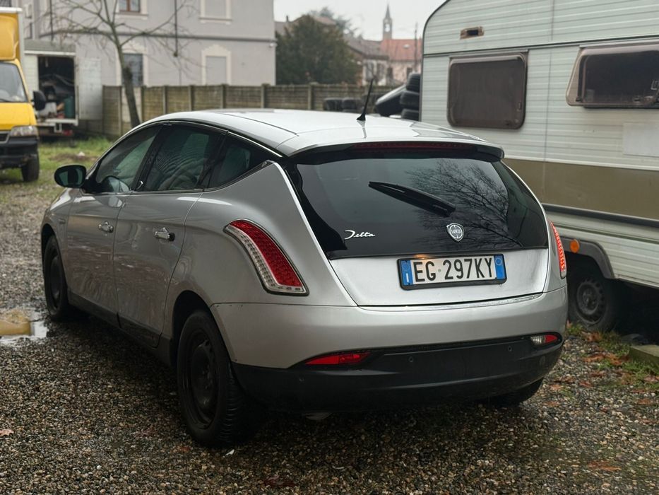 Vand Lancia Delta ,An2011,Acte la zi