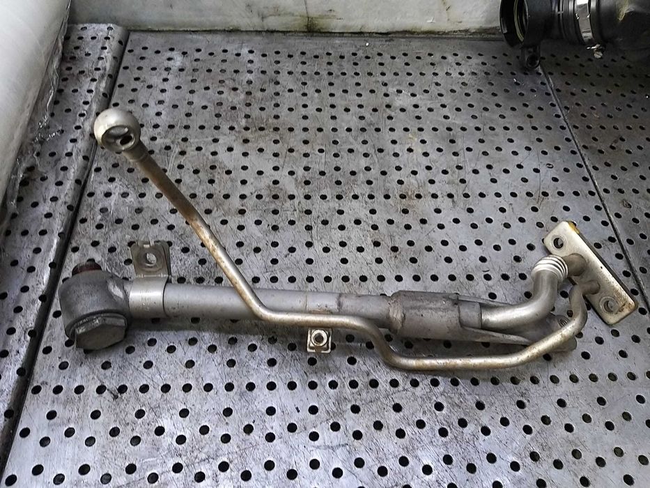 Conducta ulei tur-retur turbo 1.6 tdi vw golf 6 5k 03l145535a