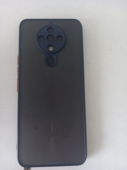 Tecno Spark 6  sotiladi