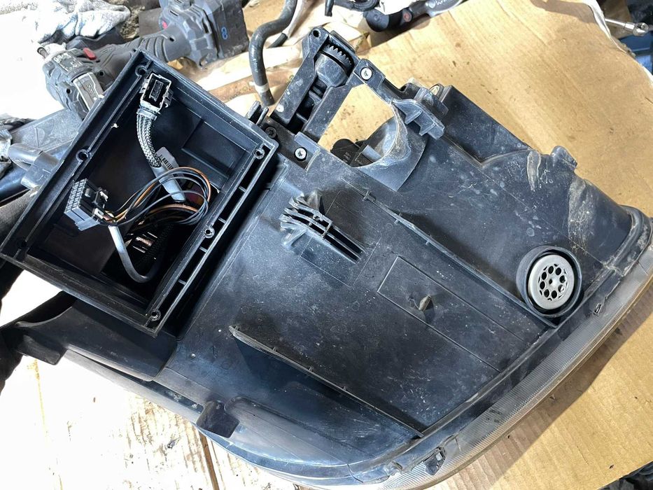 Фар Ляв Ксенон 7L5941029 Porsche Cayenne S 4.5 2005г 9PA