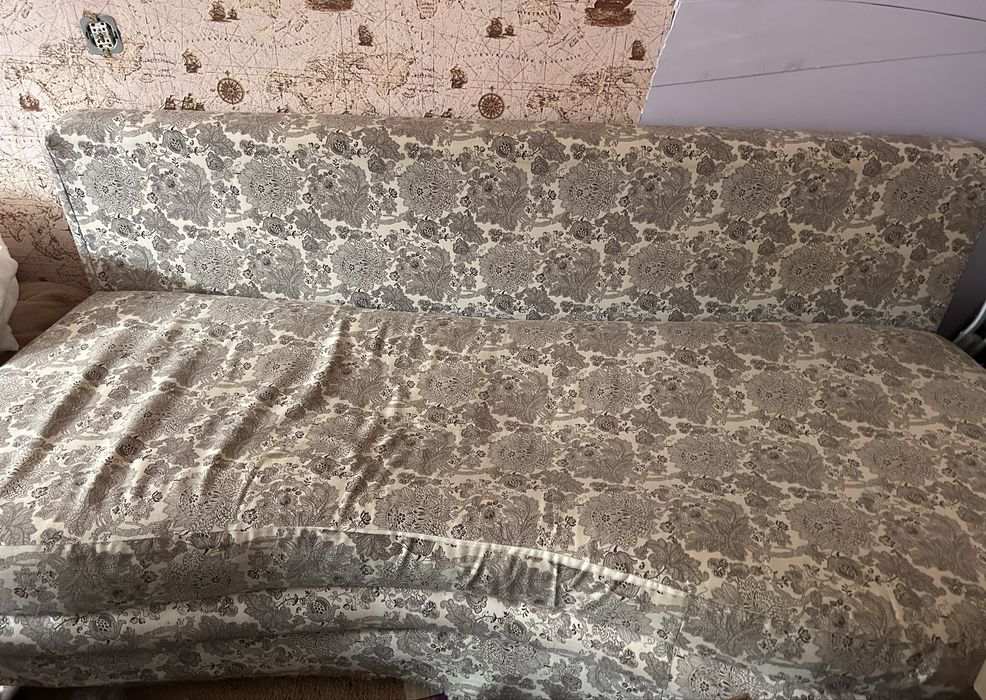 Двухспальный диван