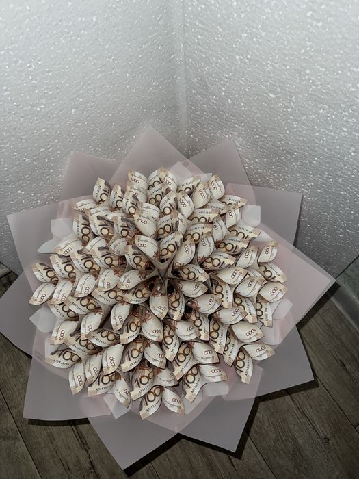 Денежный букет нежный