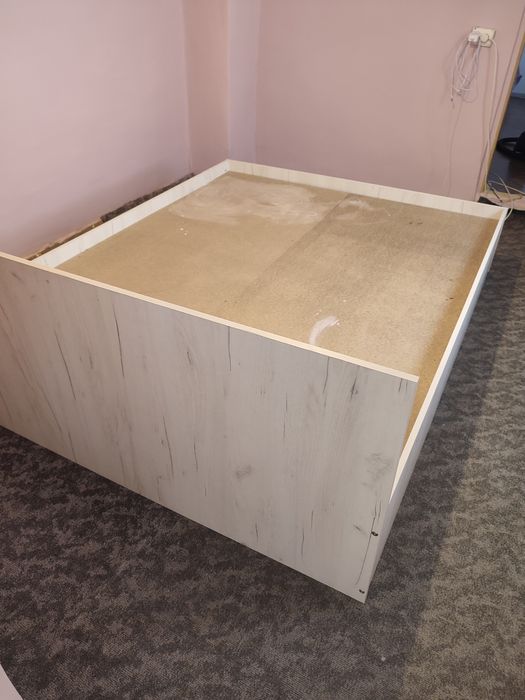 Pat de vânzare folosit 1 an