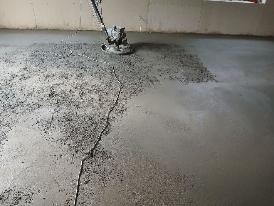 Пол сухой стяжка хизмати