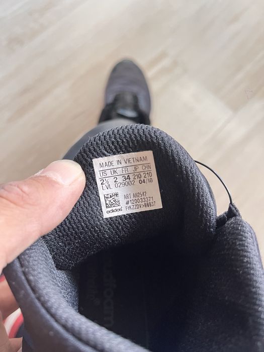 маратонки Adidas