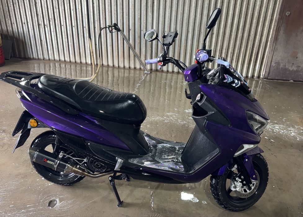 Мопед Maxi Liya 180cc