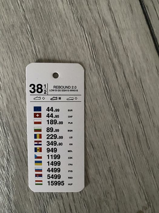 Adidasi albi cu negru